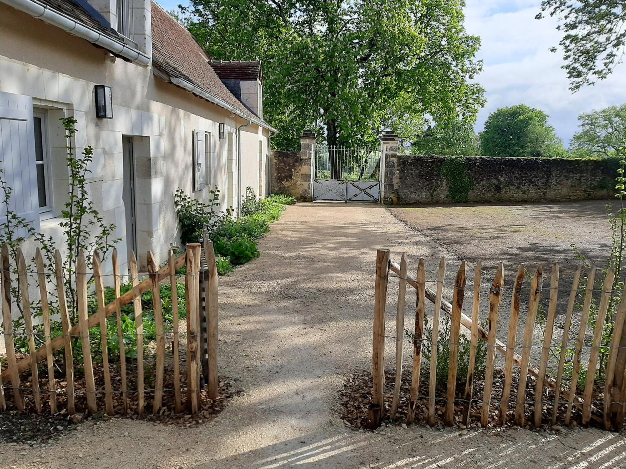Le Puits Renaissance - Gites De Caractere Et Piscine Chauffee Chambourg-sur-Indre Esterno foto